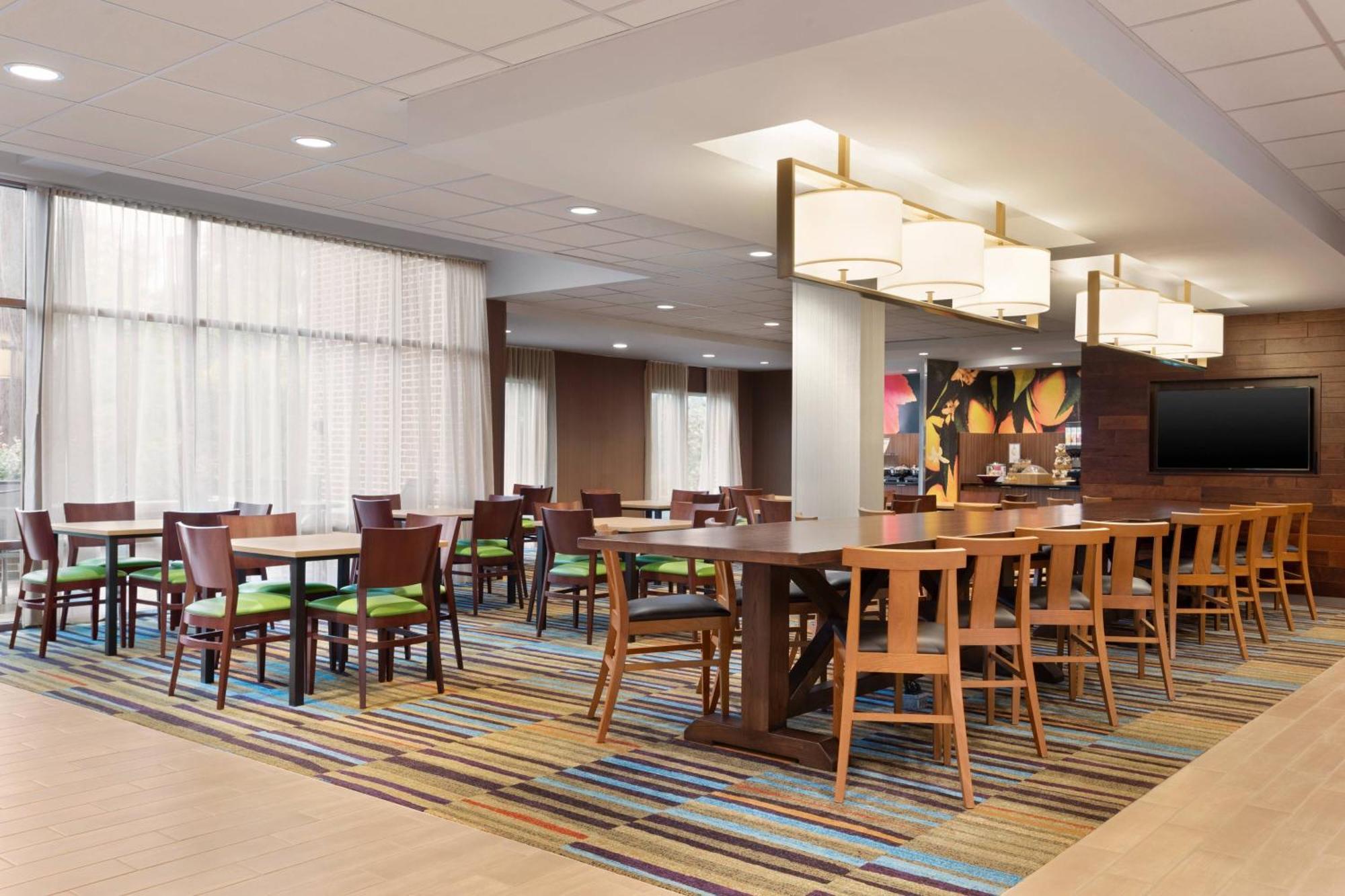 Fairfield Inn & Suites By Marriott Charlottesville Downtown/University Area Exteriér fotografie