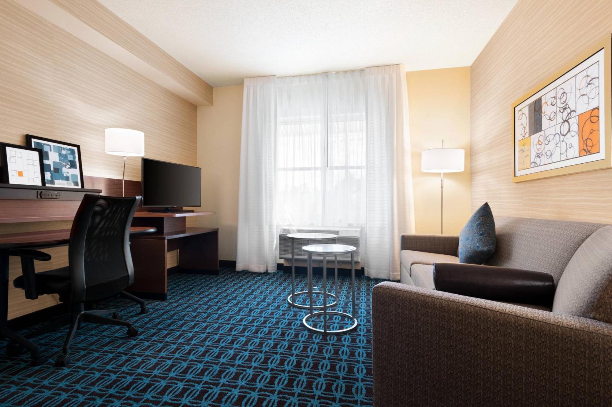 Fairfield Inn & Suites By Marriott Charlottesville Downtown/University Area Exteriér fotografie