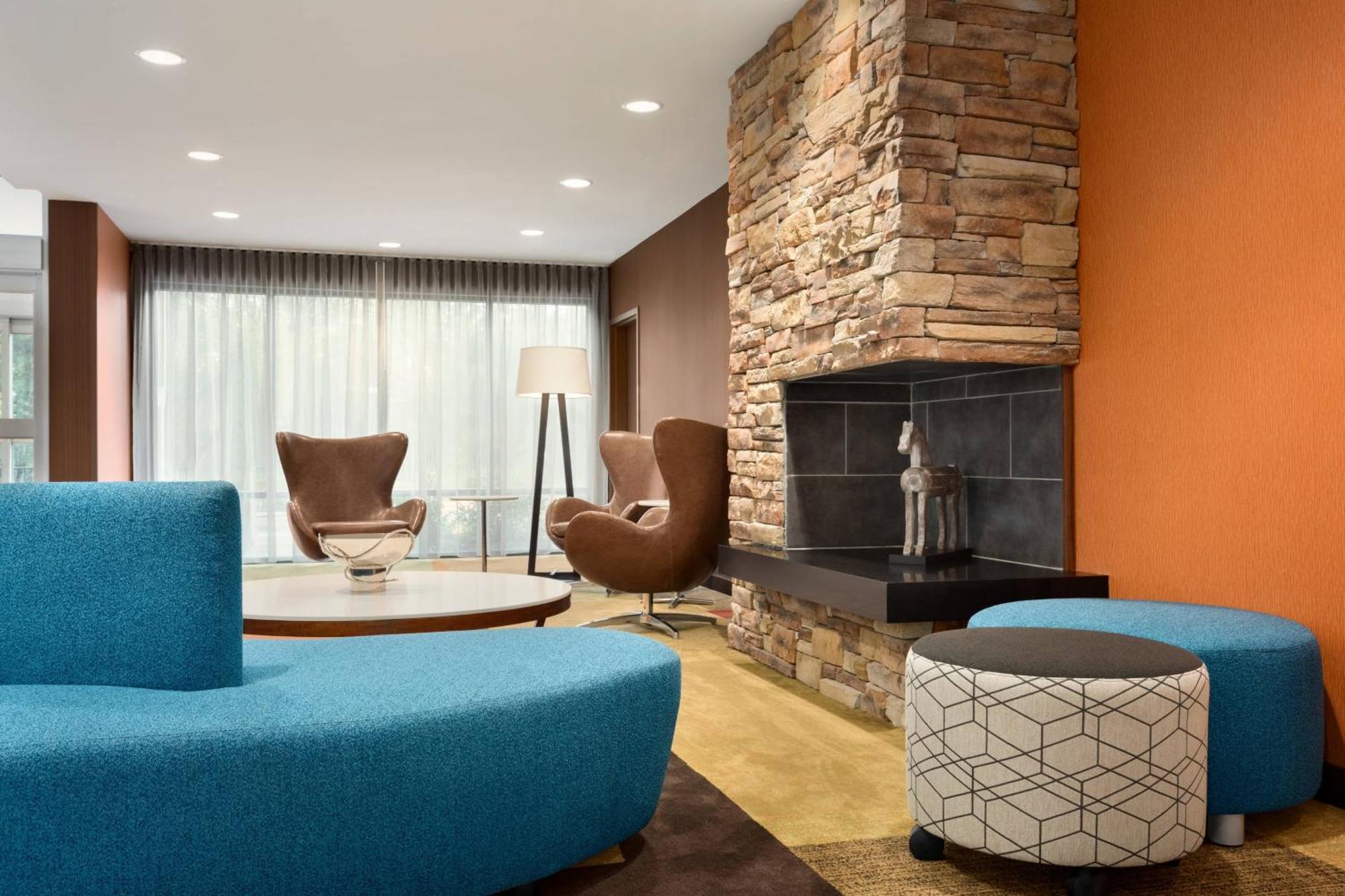 Fairfield Inn & Suites By Marriott Charlottesville Downtown/University Area Exteriér fotografie